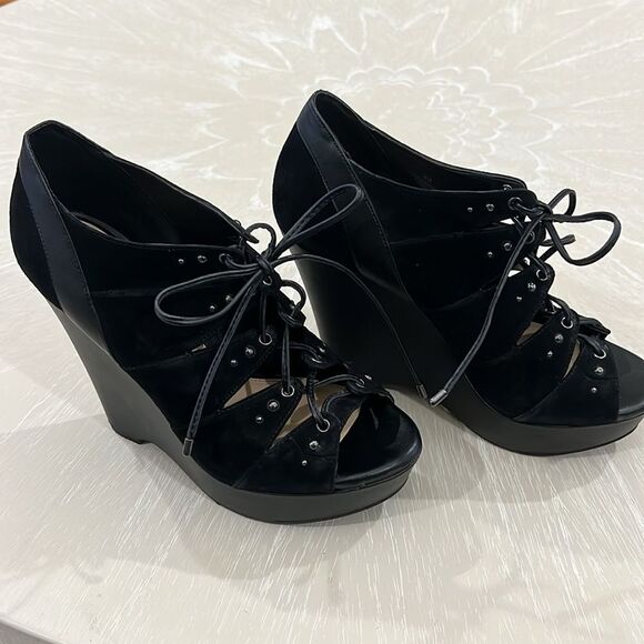 Gianni Bini Lace Up Strappy Wedges Size 8 - Picture 1 of 9